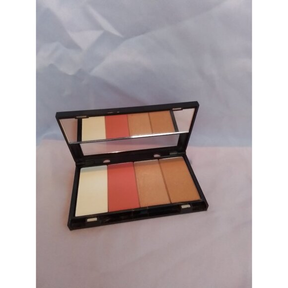 Trish McEvoy Makeup Wardrobing Petite Page Bronzer Blush Finishing Powder - Picture 1 of 3